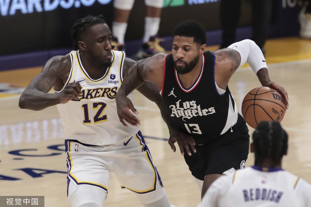 巴萨后防线 巴萨后防线